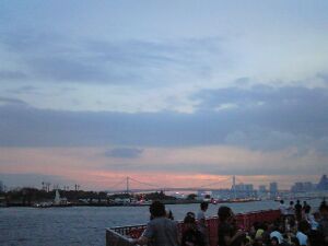 tokyowan-hanabi_02.jpg